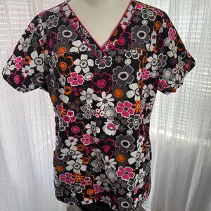 Women's Dickie's Cheerful Scrub Top. Black with Big, bold flowers. Size Large.